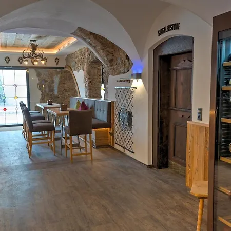 Der Siegeler - Lifestylehotel Rocks 호텔 메이른호픈